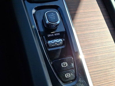 2020 Volvo V60 Cross Country T5