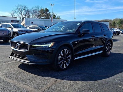 2020 Volvo V60 Cross Country T5